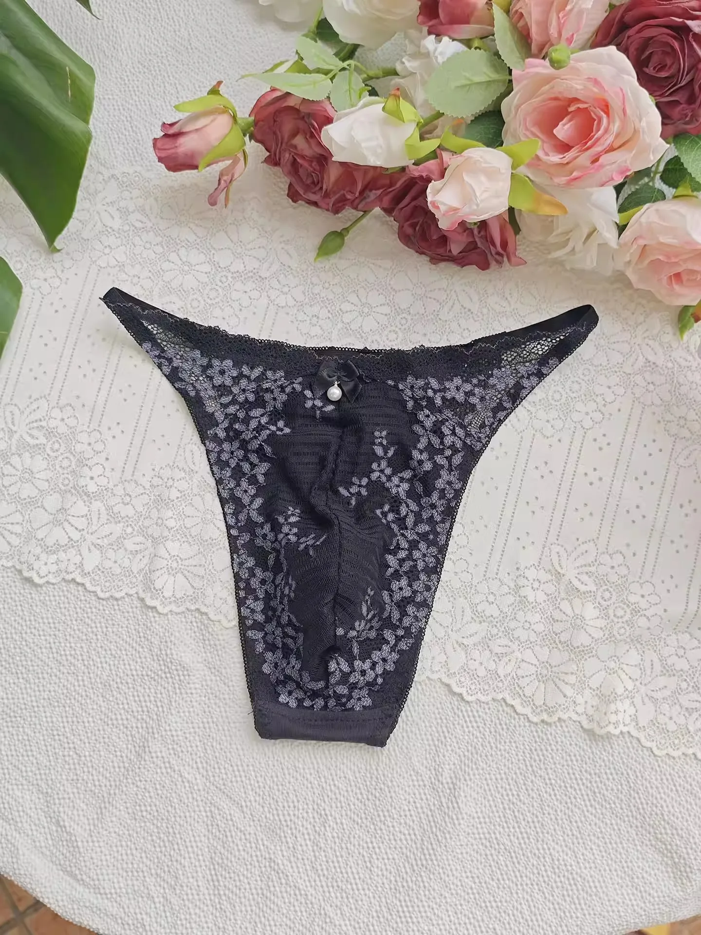 Мужские трусы-брифы из черного – обзор и цена Embroidery Garments